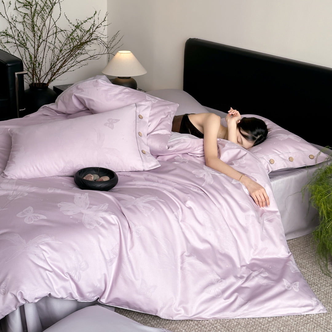 Bedding set made of 100S cotton with relief jacquard