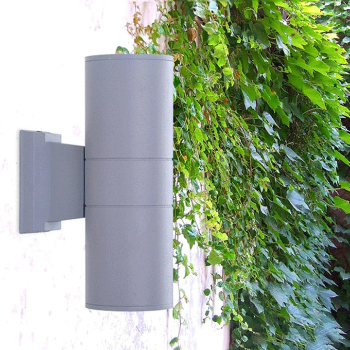 Aluminum Outdoor Wall Lamp with LED - Modern Lighting for Garden and Terrace | Stornfield