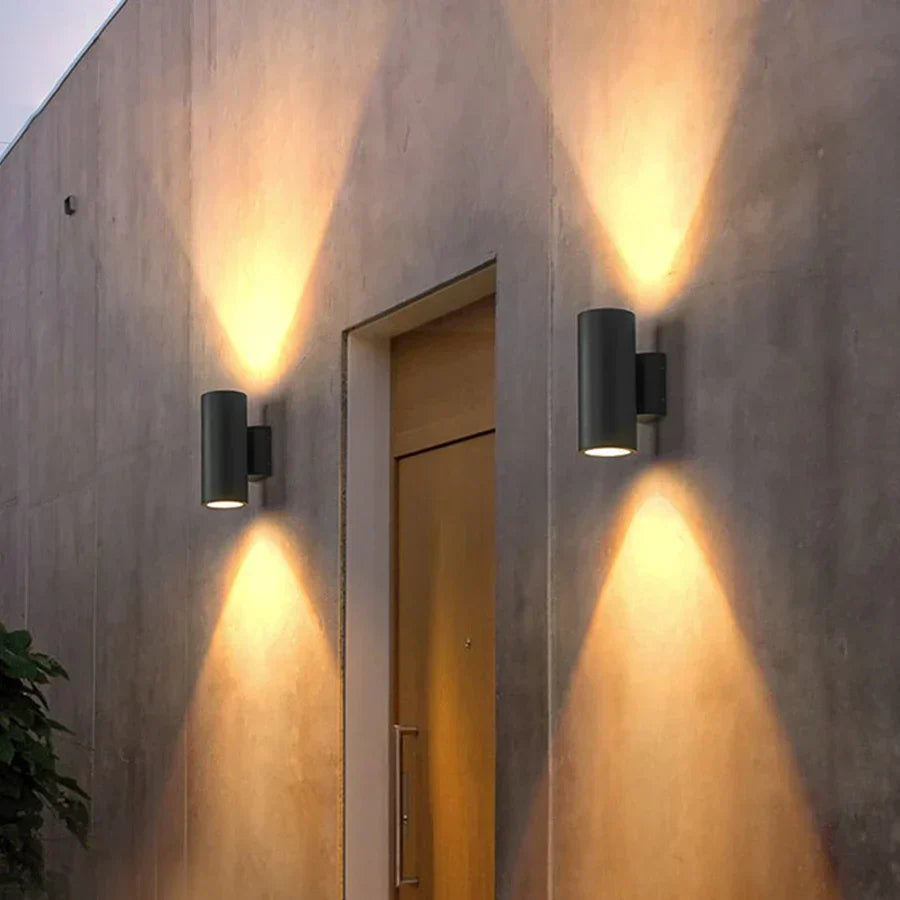 Aluminum Outdoor Wall Lamp with LED - Modern Lighting for Garden and Terrace | Stornfield