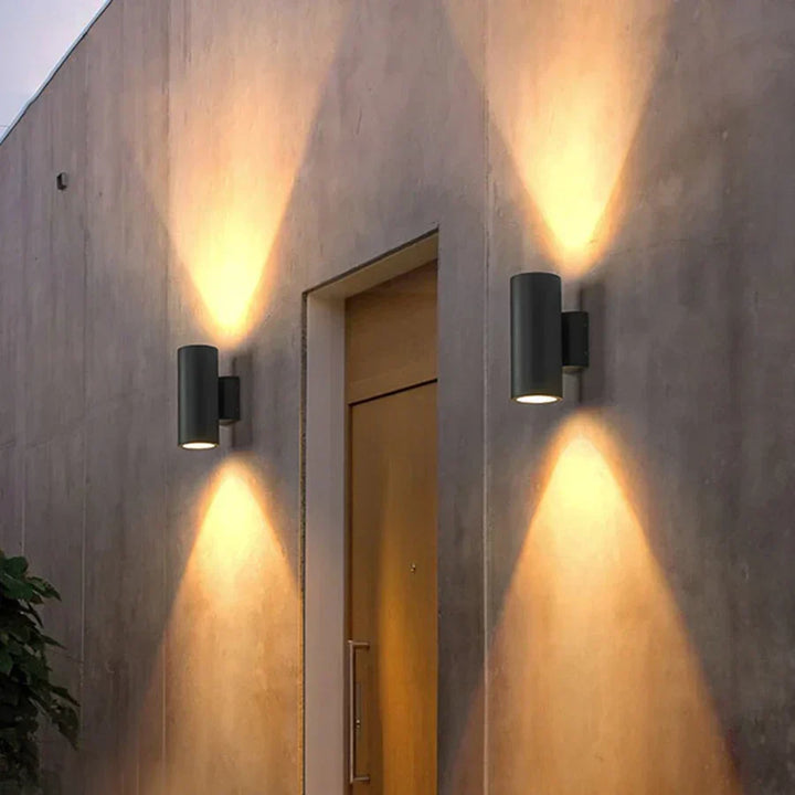 Aluminum Outdoor Wall Lamp with LED - Modern Lighting for Garden and Terrace | Stornfield
