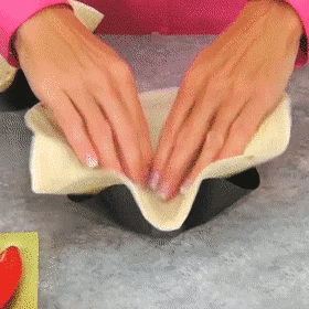 Petal Shape Carbon Steel Baking Bowl | Stornfield