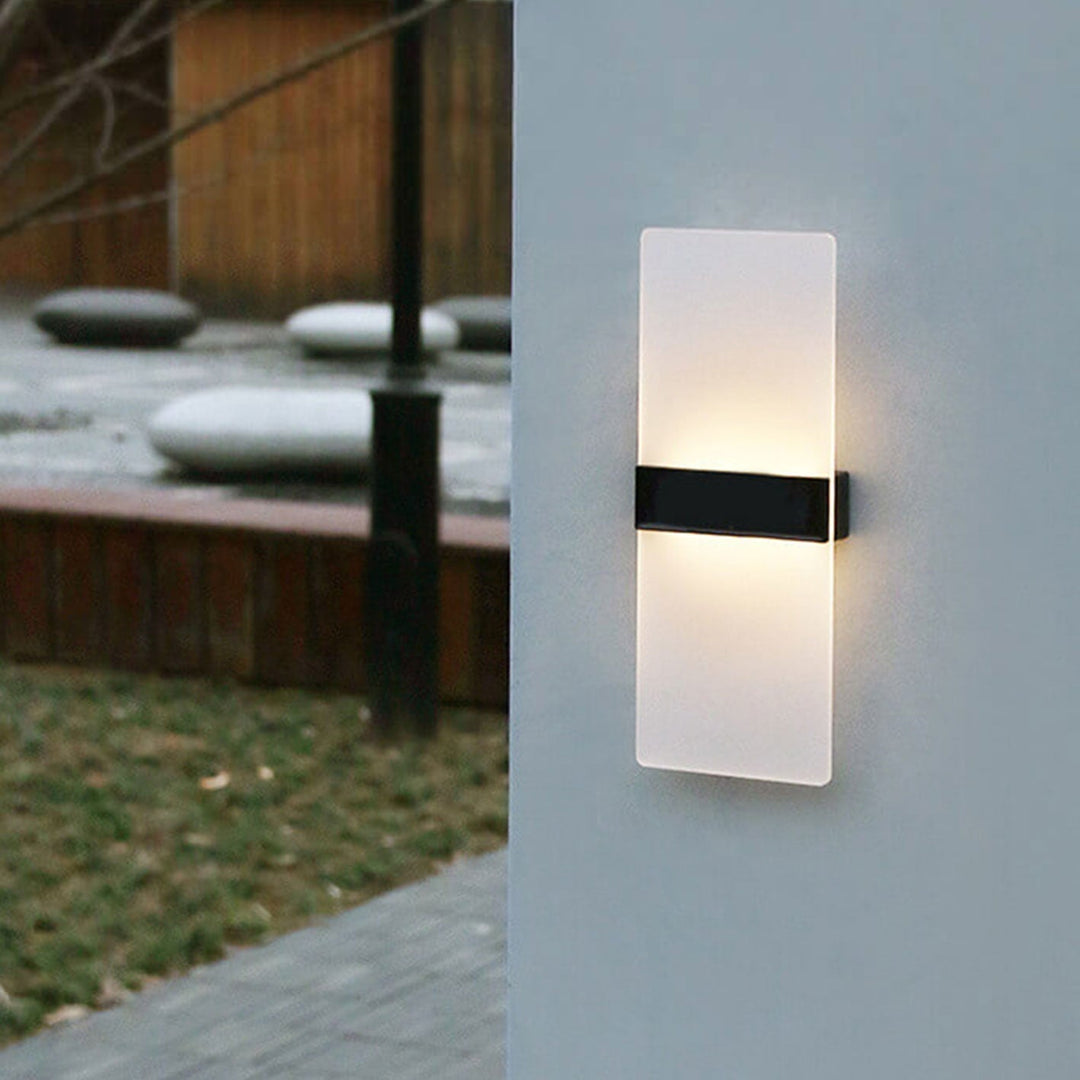 Stornfield | LumaZen Lampe Murale LED Solaire | Résistante aux Intempéries | Éclairage Extérieur Alimenté par Solaire | Décor de Jardin & Patio