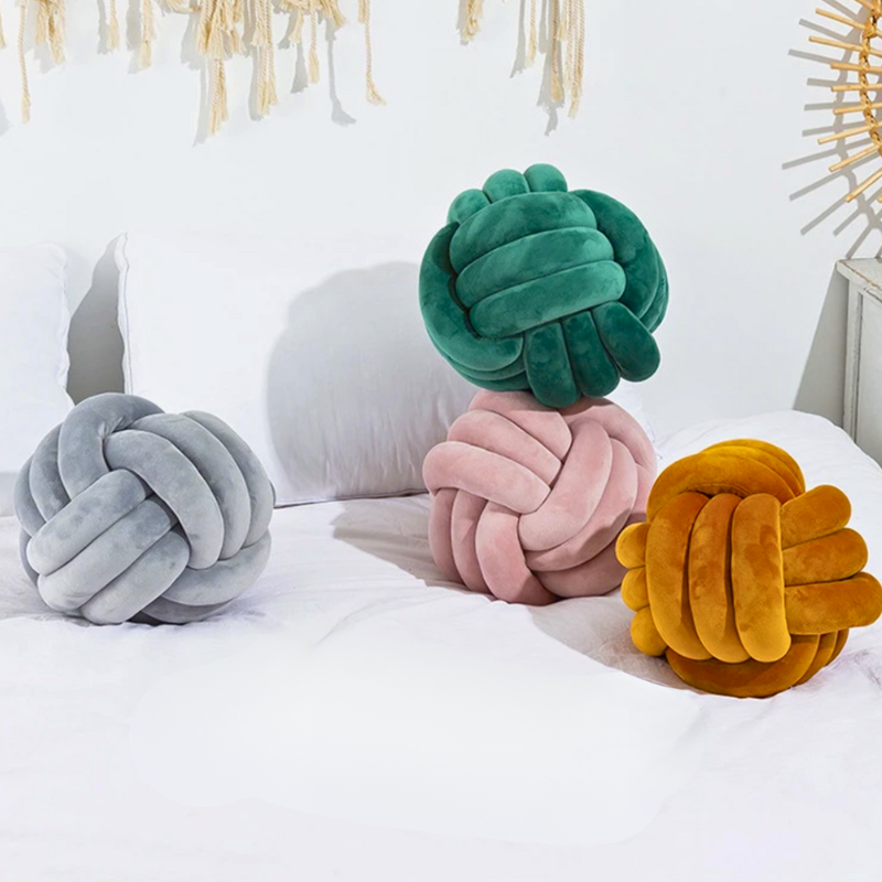Stornfield | Scandinavian Knot Velvet Cushion