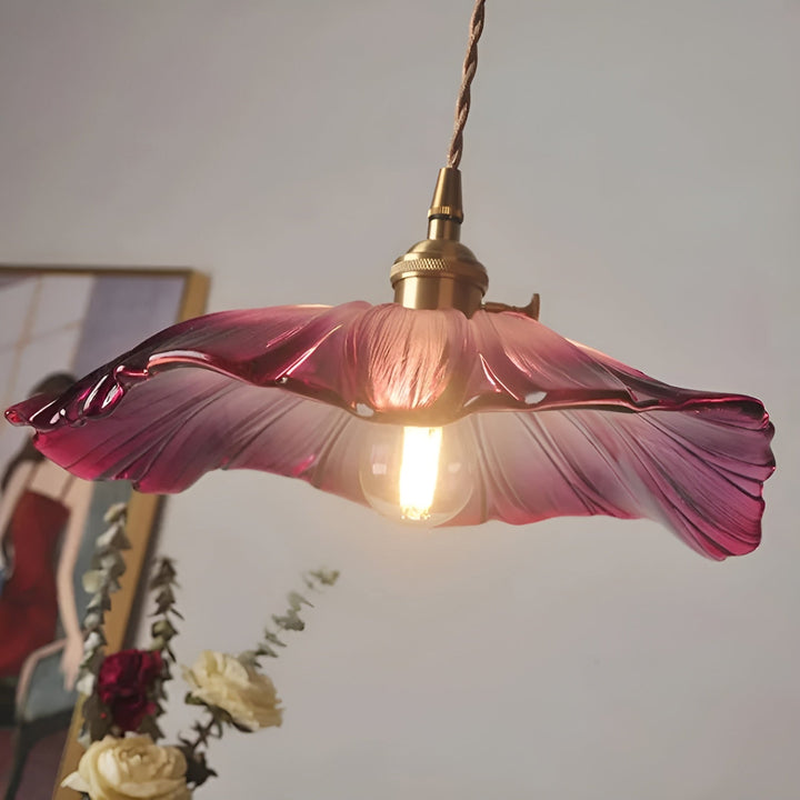 Hanging lamp with floral motif – Warm light & stylish design | For your home | Stornfield