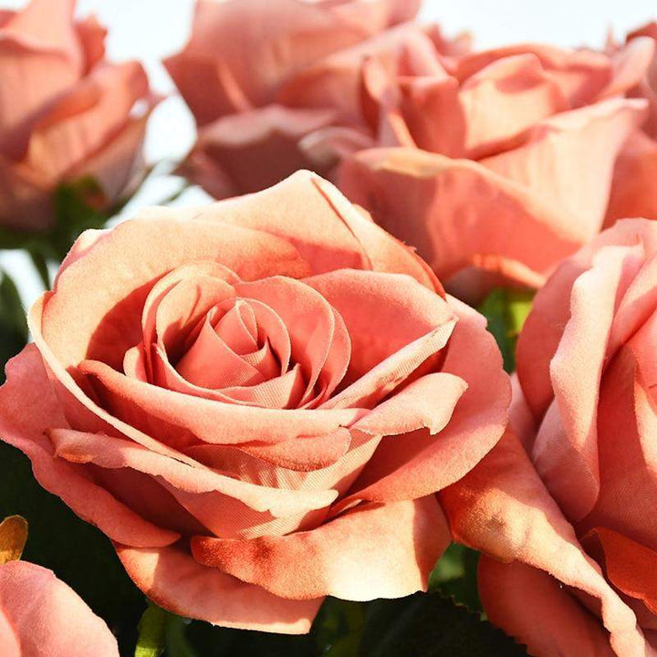 10 Stornfield silk roses