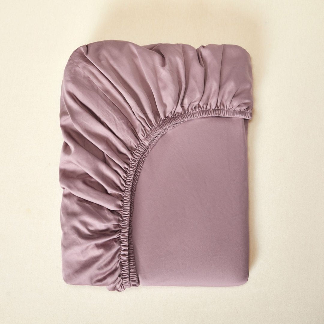 Fitted sheet made of long-staple cotton, satin