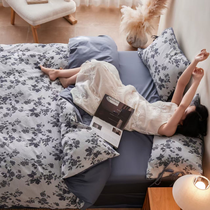 Long-staple cotton bedding, jacquard design