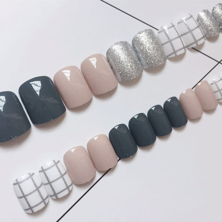 Nail art design with glamorous accents Stornfield