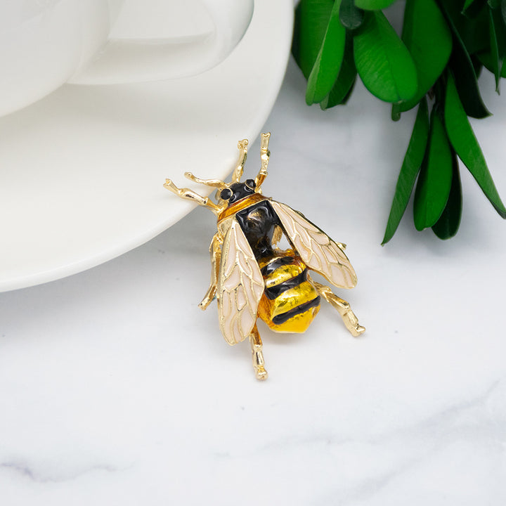 Artistic Insect-Inspired Brooch Stornfield
