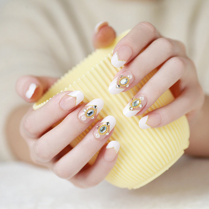 Artificial nails with delicate floral decorations Stornfield