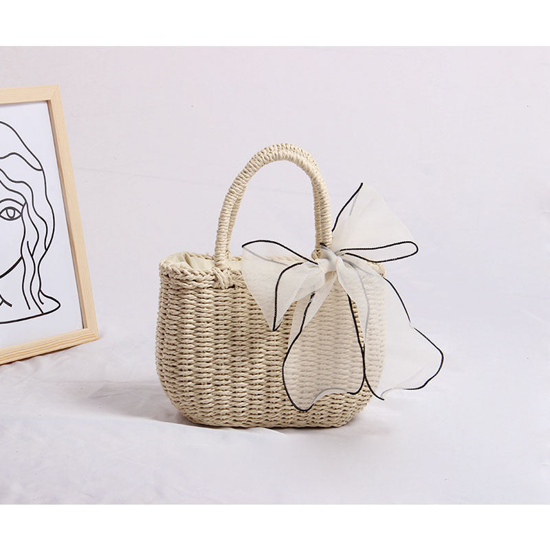 Handcrafted rattan bag with refined details Stornfield