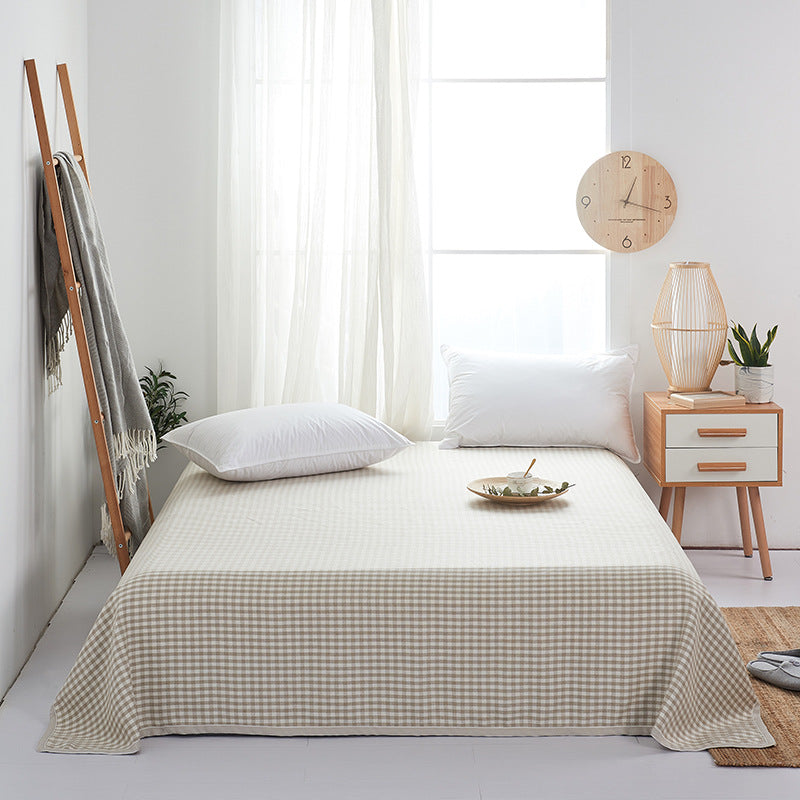 Decorative bedspread / coverlet made of cotton blend fabric with Vichy check