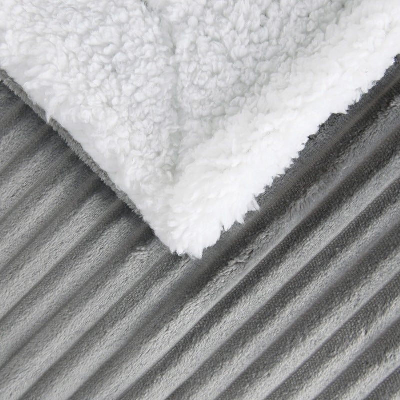 Women's ultra-soft plush blanket with contrasting reversible design Stornfield