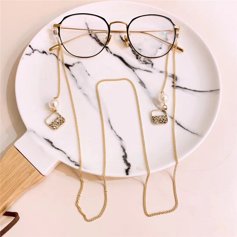 Decorative Pearl and Metal Accent Eyewear Chain Stornfield
