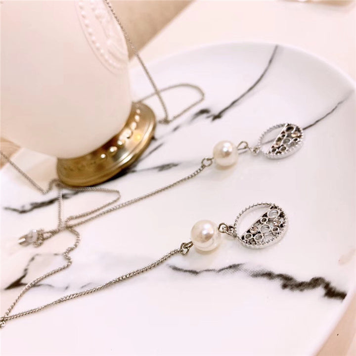 Decorative Pearl and Metal Accent Eyewear Chain Stornfield