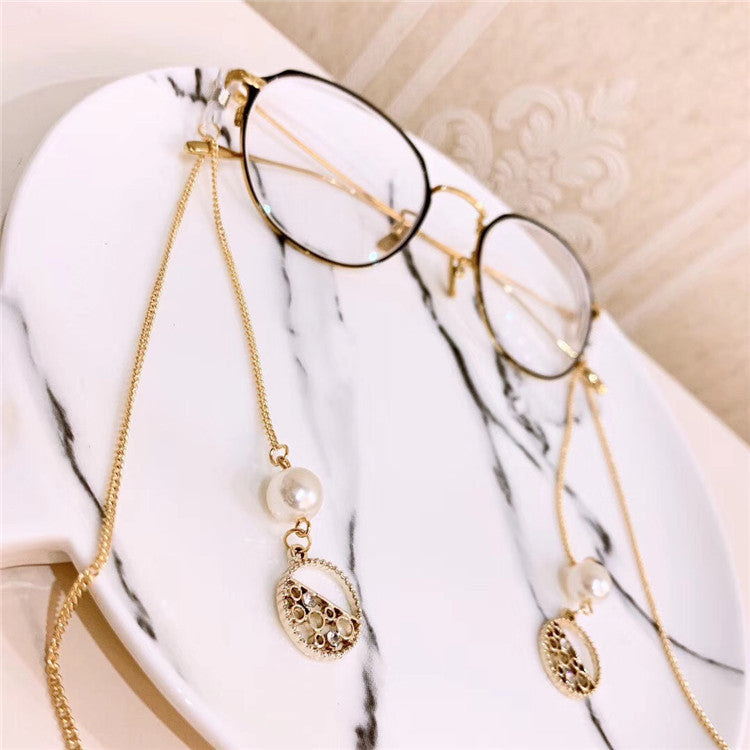 Decorative Pearl and Metal Accent Eyewear Chain Stornfield