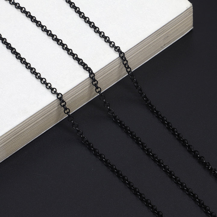 Elegant Link Chain Eyewear Holder Stornfield