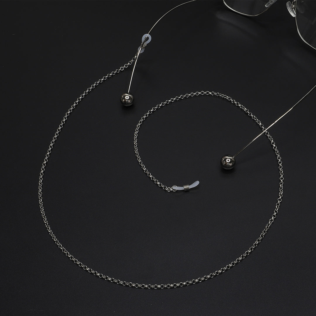 Elegant Link Chain Eyewear Holder Stornfield
