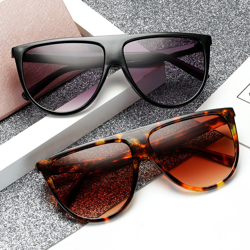 Ladies Elegant Oversized Sunglasses with Stylish Frame Stornfield