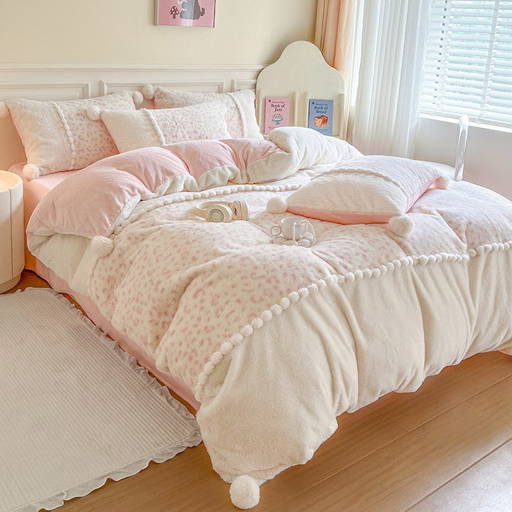 Winter bedding set made of milk fiber fleece, cuddly