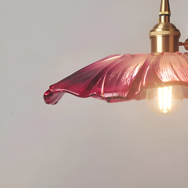 Hanging lamp with floral motif – Warm light & stylish design | For your home | Stornfield