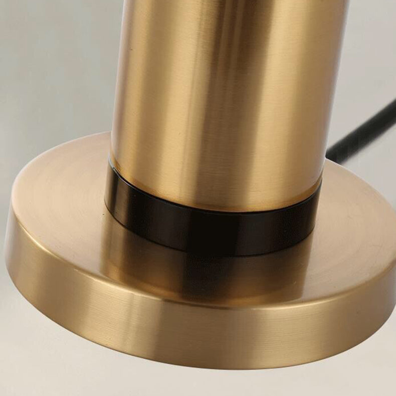 Stornfield | Lampe de table en fer cylindrique moderne et transitionnelle à 1 ampoule pour le salon