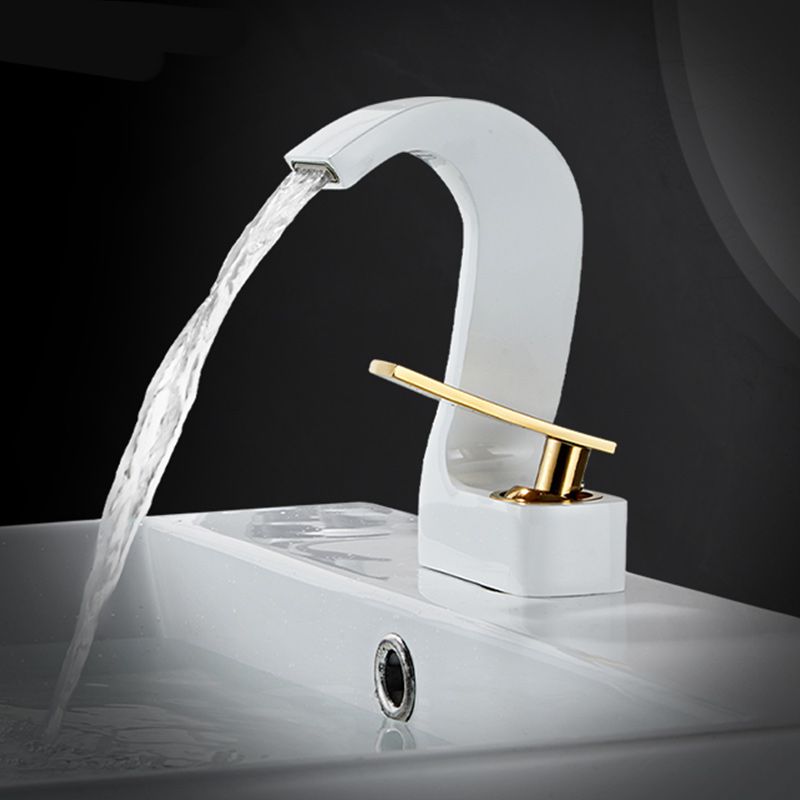 Stornfield | Modern Single-Lever Basin Faucet Bathroom Brass Central Faucet