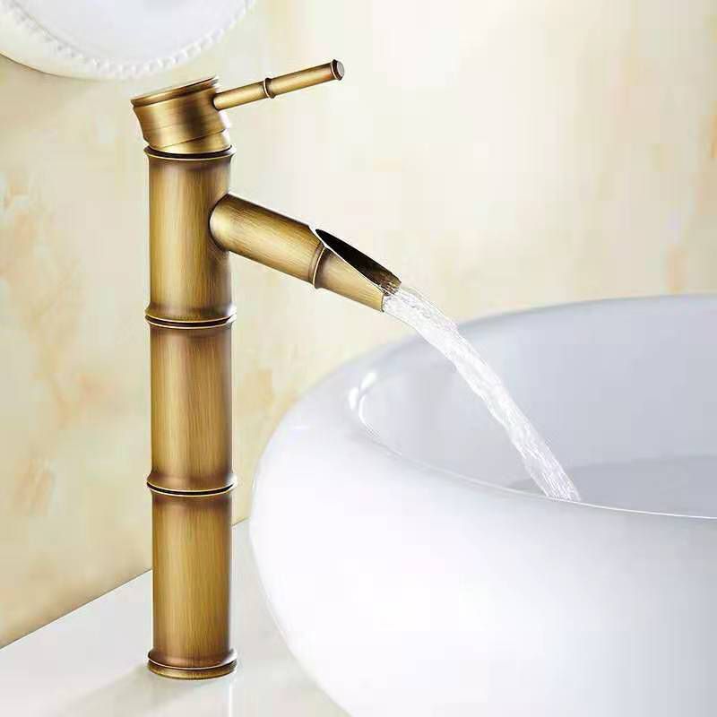 Stornfield | Round Single-Handle Country-Style Lavatory Faucet