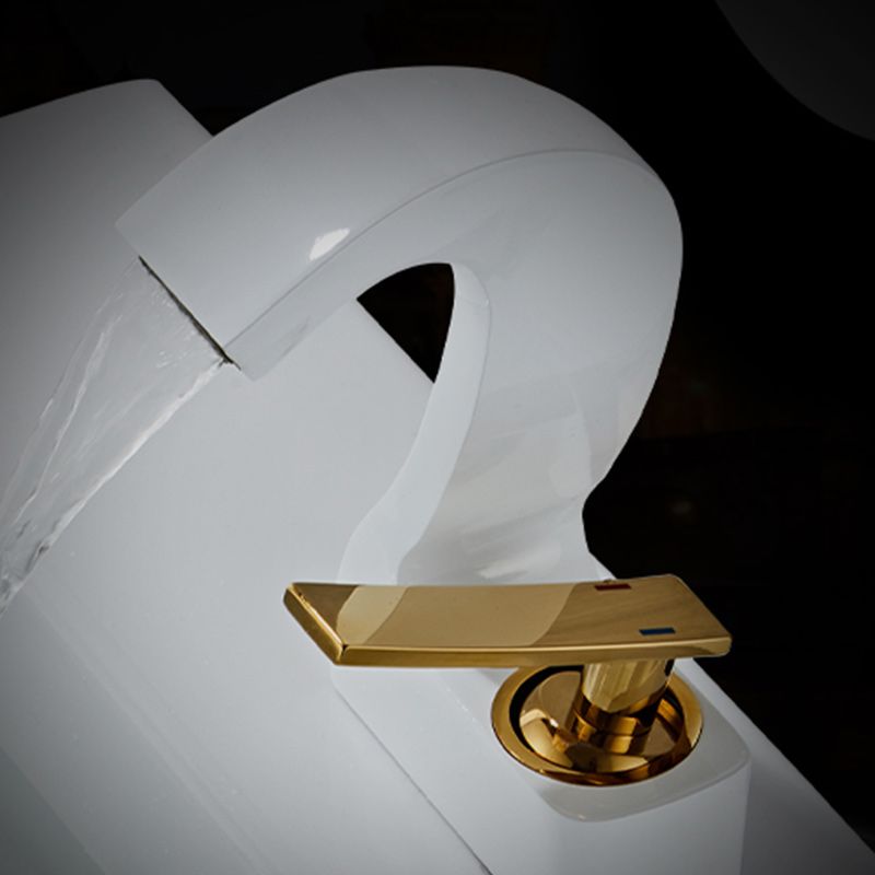 Stornfield | Modern Single-Lever Basin Faucet Bathroom Brass Central Faucet