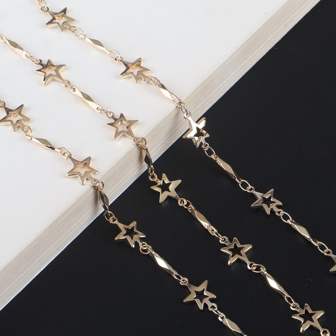 Star-Decorated Eyewear Chain Stornfield