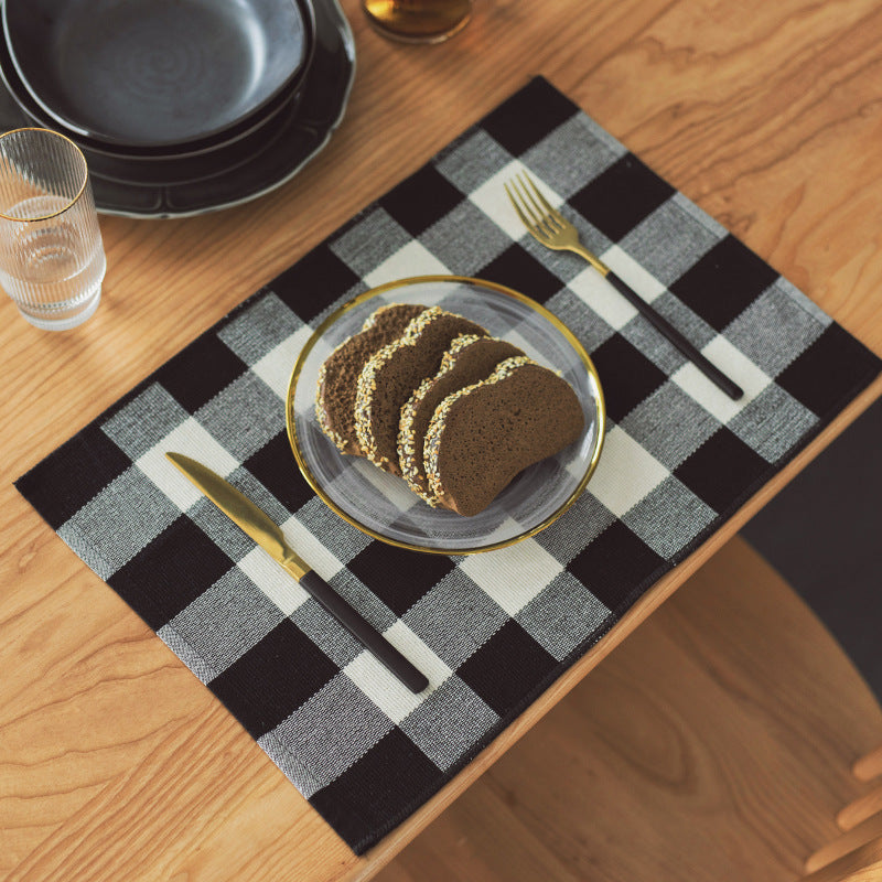 Woven table placemat in buffalo check made of cotton blend Stornfield
