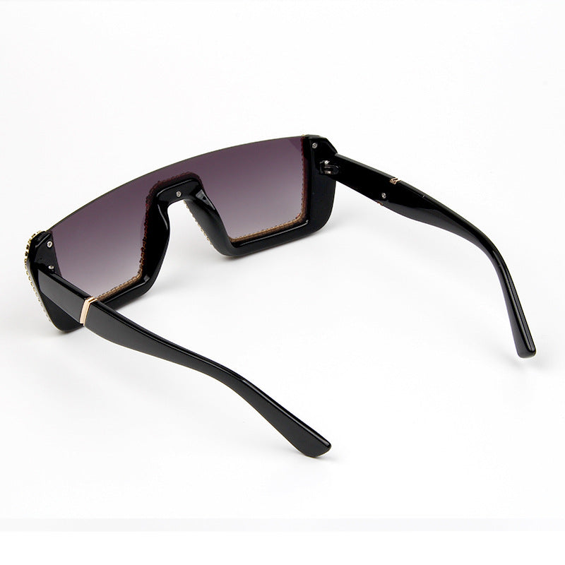 Ladies elegant glitter sunglasses with striking frame Stornfield