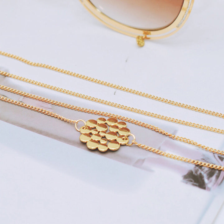 Elegant Layered Chain Eyewear Holder Stornfield