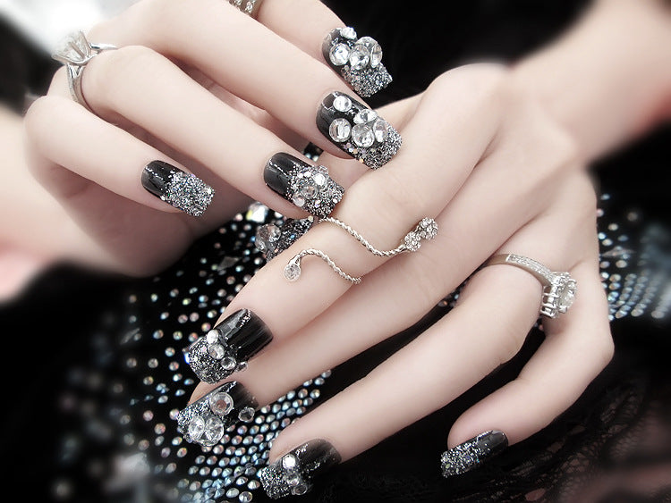 Artificial nails with delicate floral decorations Stornfield