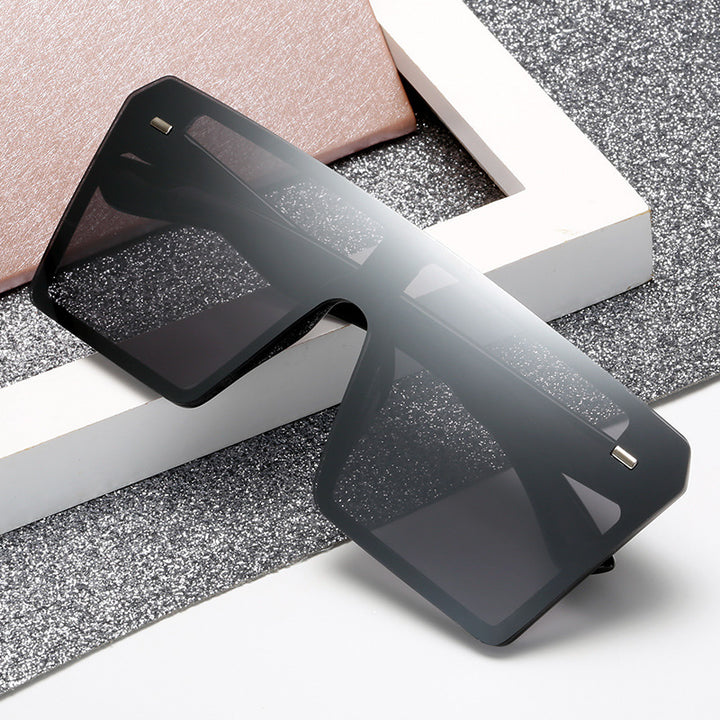 Women's Oversized Sunglasses in Futuristic Design Stornfield