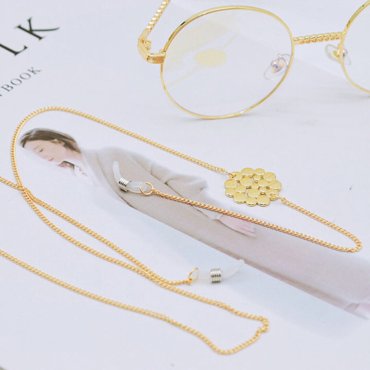 Elegant Layered Chain Eyewear Holder Stornfield