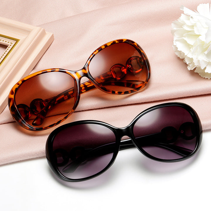Women luxurious oversized sunglasses with elegant design Stornfield