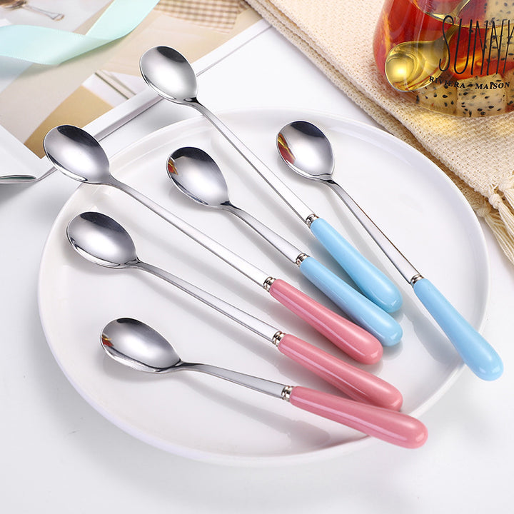 Ergonomic teaspoon with non-slip handle Stornfield