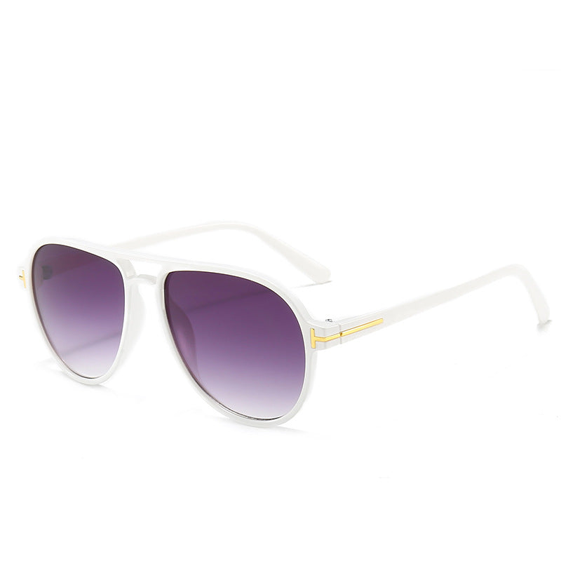 Elegant Aviator-Style Sunglasses Stornfield