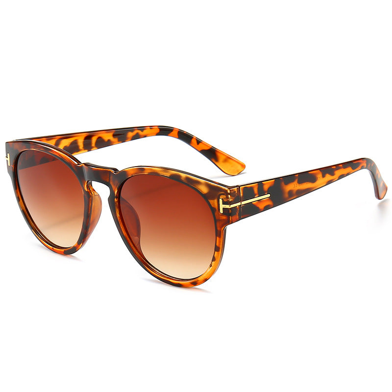 Stylish Vintage-Inspired Cat-Eye Sunglasses Stornfield