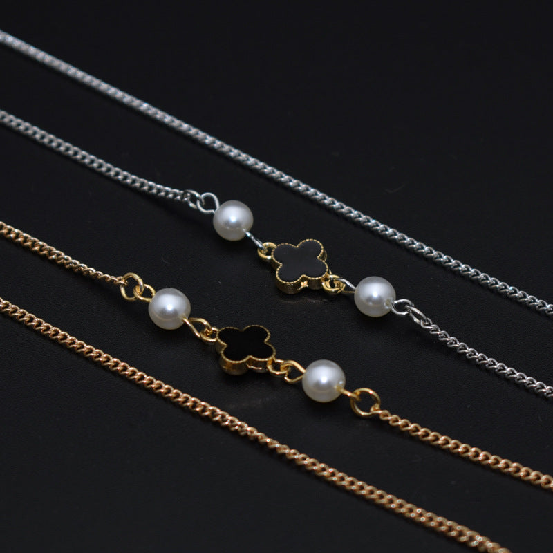 Elegant Layered Eyewear Chain Stornfield