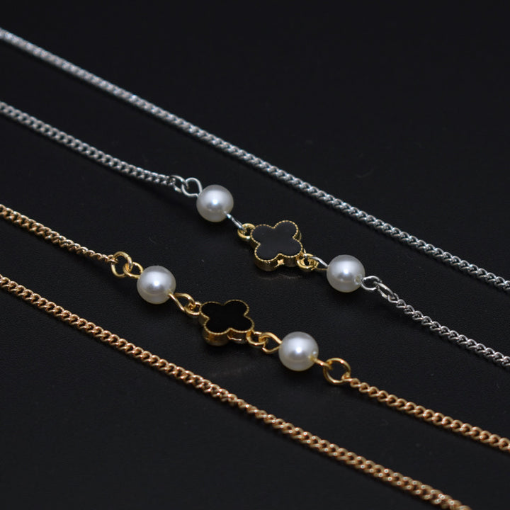 Elegant Layered Eyewear Chain Stornfield