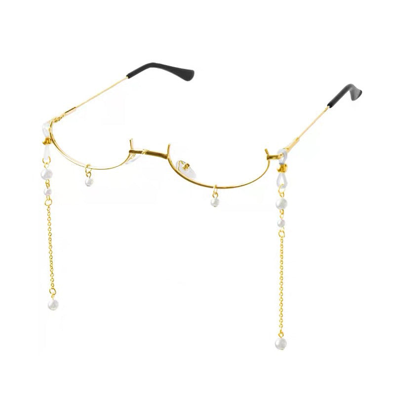 Elegant Long Pearl Chain Eyewear Holder Stornfield