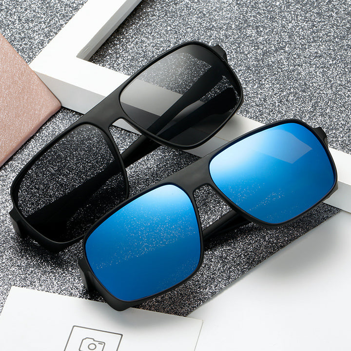 Women's sporty sunglasses with a sturdy frame and polarized lenses Stornfield