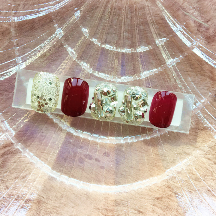 Glamorous Rhinestone and Glitter Press-On Nail Set