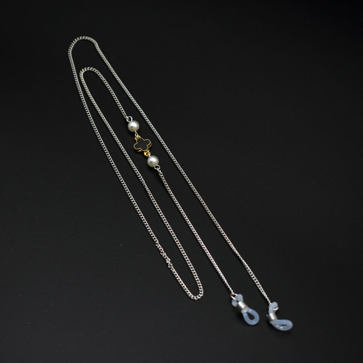 Elegant Layered Eyewear Chain Stornfield