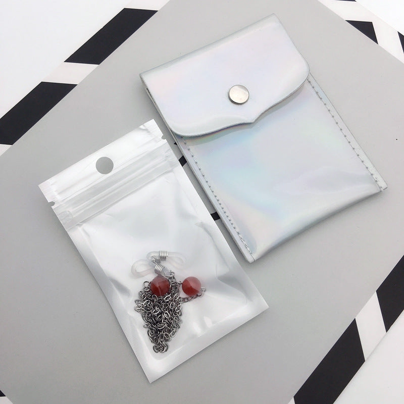 Elegant Beaded Eyewear Chain Stornfield