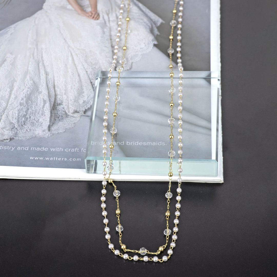 Chain-Linked Fashionable Eyewear Holder Stornfield