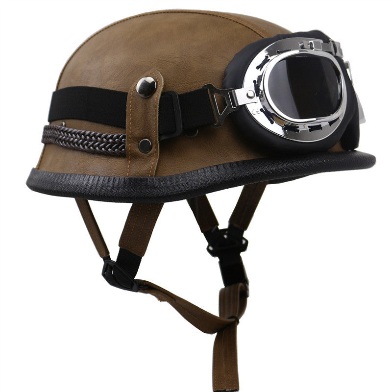 Vintage-Style Motorcycle Helmet with Goggles Stornfield