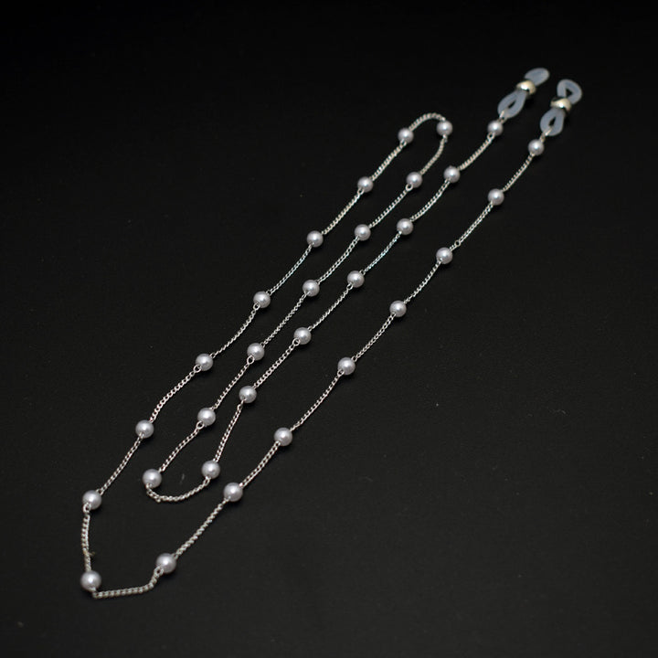 Elegant Multi-Strand Pearl Eyewear Chain Stornfield